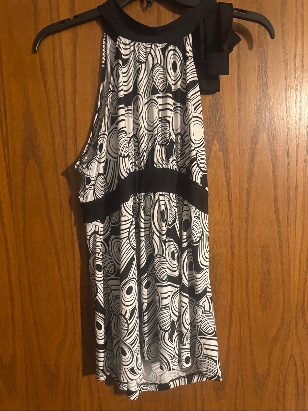 Rampage Black & White One-Shoulder Dress with Graphic Circle Print
